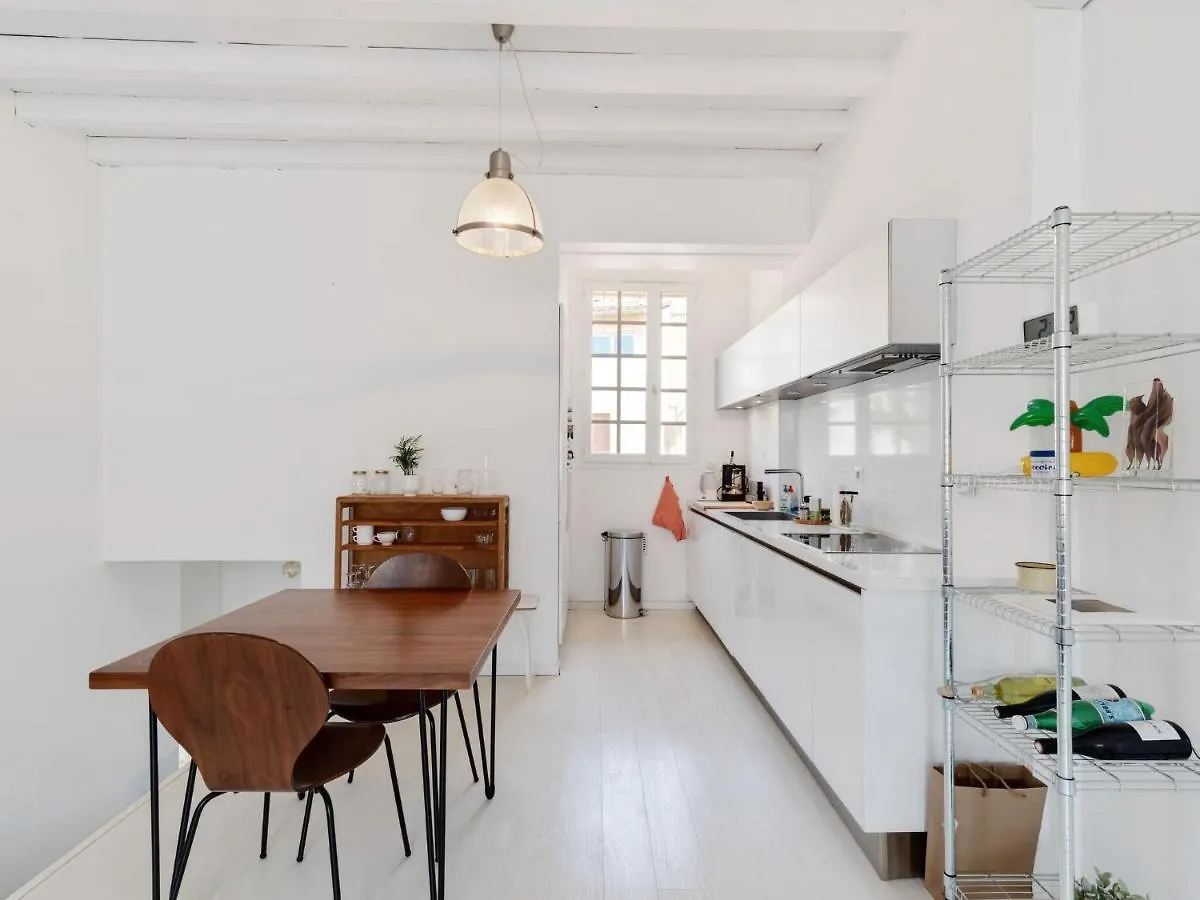 Appartamento Holiday Home In Avignon Next To The City Centre