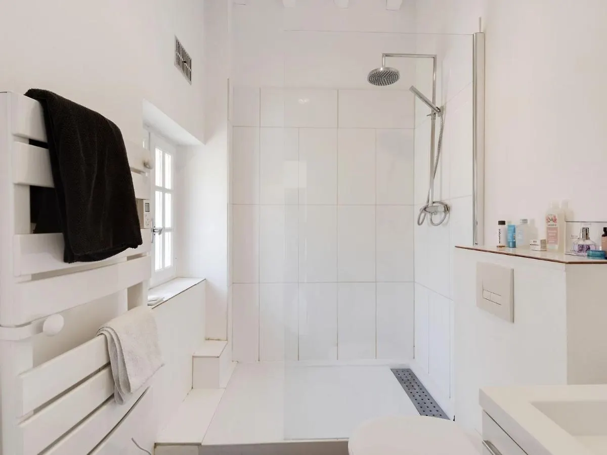 Holiday Home In Avignon Next To The City Centre 0*,  Francia